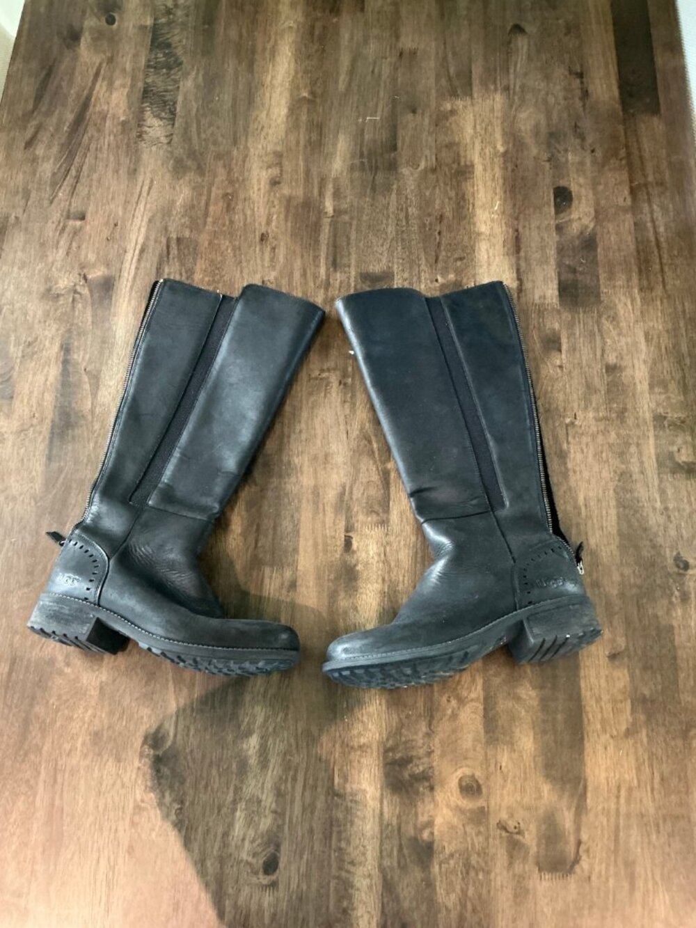 UGG Black Leather Tall Boots Size 8.5 Back Zip